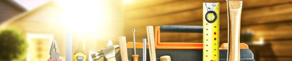 Titelbild für Blog-Beitrag über DIY-Werkzeuge, zeigt eine Auswahl an Werkzeugen wie Hammer, Schraubendreher und Bohrmaschine in einer einladenden Werkstattumgebung