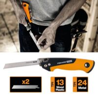 Kompakte Klappsäge von Fiskars mit zwei Sägeblättern, 15 cm Länge und 13 TPI sowie 24 TPI für schnelles Schneiden und präzise Ergebnisse
