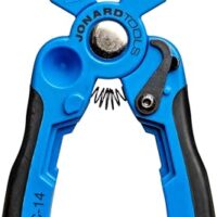 Mikrokanal-Rohrschneider mit Polypropylen-Körper und Edelstahl-Klinge, maximaler Rohrdurchmesser 14 mm