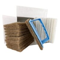 Professionelles Padset mit Hand-Padhalter und 20 verschiedenen Pads für den professionellen Ölauftrag auf verschiedene Oberflächen, ideal für Heimwerker und DIY-Begeisterte.