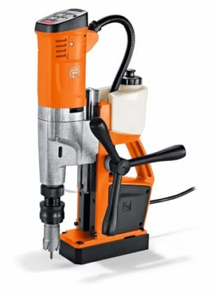 FEIN Kleine und hubstarke 1-Gang-Universal-Magnet-Kernbohrmaschine KBU 35 MQW bis 35 mit Rechts-/Linkslauf, höchster Funktionalität für flexible Arbeiten auf der Baustelle