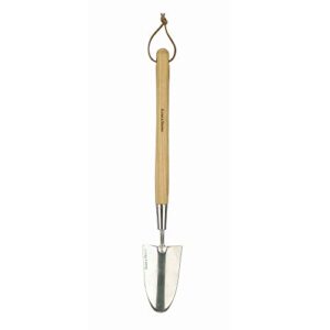 Hochwertige Blumenkelle aus Edelstahl mit komfortabel geformtem Griff aus Esche und Länge von 60 cm, ideal für schwierige Stellen und Hochbeete