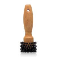 Steckdosenreiniger mit Holzgriff und Rosshaar-Borsten für Schuko-Steckdosen Typ C, F und K - Reinigungsbürste aus natürlichen Materialien - MADE IN GERMANY