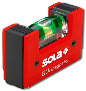 Magnetische Mini-Wasserwaage aus glasfaserverstärktem Kunststoff, Sola GO! magnetic, Wasserwaage mit V-Nut für Rohre, Pocket-Wasserwaage magnetisch