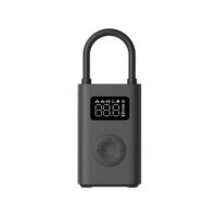 Tragbarer Luftkompressor von Xiaomi für Auto, Motorrad und Fahrrad mit bis 10,3 Bar Druck, 2000mAh großer Akku und LED-Anzeige