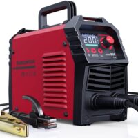 ARCCAPTAIN ARC 200 Schweißeraet mit LED-Anzeige, Synergetische Steuerung und IGBT-Inverter-Technologie für den professionellen Einsatz in der Heimwerker- und Industriebranche.