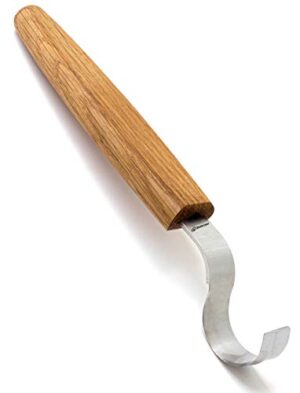 Hochwertiges Hakenmesser für Holzschnitzerei mit Eichenholzgriff und Kohlenstoffstahlklinge, ideal für Anfänger und Fortgeschrittene.
