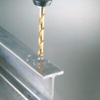 Professioneller Metallbohrer von Bosch mit Titan-Nitrid-Beschichtung für verschiedenste Materialien, Durchmesser 2 mm