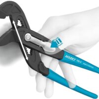 HAZET Universal-Zange 760-2 I - Robuste Wasserpumpenzange für universellen Werkstatt-Einsatz mit hoher Spannweite und schneller Einstellung.
