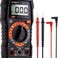 Multimeter KM100 mit Messleitungen für präzise Spannung, Strom und Widerstandsmessung