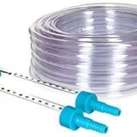 Praktische Schlauchwasserwaage für Höhenmessungen über lange Entfernungen. Perfekt für Erdarbeiten, Mauerarbeiten und Nivellieren von Fenstern.
