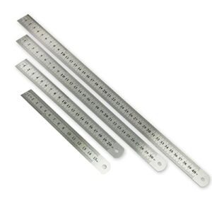Vier Edelstahl-Lineale in verschiedenen Längen: 15 cm, 20 cm, 30 cm und 40 cm. Hochwertiges Material für Büro, Schule oder Privathaushalte.