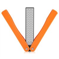 Doppelseitiger Diamant Schärfstein mit 400/600 Grit für das Schärfen von Messern, ideal für Outdoor-Aktivitäten wie Camping und Gartenarbeit.