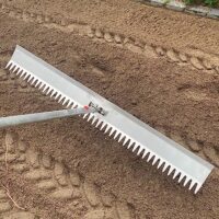 Hochwertiger Landschaftsrechen aus Deutschland mit Breite 116 cm, ohne Stiel und mit optionalem Adapter für Gardena-Stiele