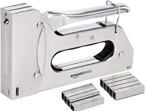 Ergonomischer Handtacker für professionelle Projekte, Amazon Basics Strapazierfähige Handtacker mit 1000 Heftklammern, geeignet für Polstermöbel, Hausreparaturen und Tischlerarbeiten.