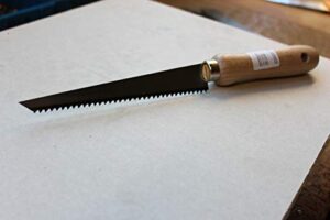Gipskartonplattensäge mit 160 mm Blattlänge, universeller Schubzahnung und Holzgriff für Trockenbau und Bauwesen