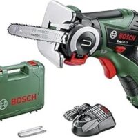 Bosch Akku Säge EasyCut 12 mit NanoBlade Technologie, 12 Volt System und im Koffer. Schwarz und Grün-Rot.