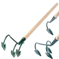 KADAX Grubber, Gartenkralle, Gartenhacke zum Lockern des Bodens, Kultivator für Garten, Handgrubber aus Metall, Blumenkralle, Gartenzubehör, Blumenharke, Bodenlüfter (3 Zinken, mit Holzstiel)