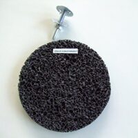 Reinigungsscheibe 150mm mit Spanndorn, ideal für Heimwerker-Aufgaben und Werkstattarbeiten
