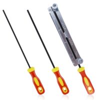 Hochwertiges Feilenset für Kettensäge mit 3 Rundfeilen in verschiedenen Größen: 4,0 mm, 4,8 mm und 5,5 mm. Die Feile ist mit einem Griff aus ABS-Material ausgestattet und hat einen Aktenhalter.
