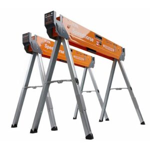 Arbeitsböcke mit klappbaren Beinen und Metallplatte für 2x4 Zoll, hohe Tragfähigkeit und flexible Arbeitsplattform