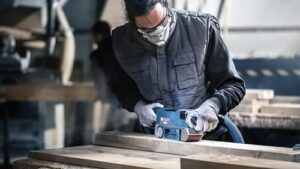 Bosch 3x PRO Paint on Wood and Hardwood X440 Schleifband für Farb auf Holz, Hartholz, mit Körnung 60, 80 und 120