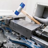 HAZET Kunststoff-Schonhammer 1951-40, robuster Stil aus Esche, schlagfeste Cellulose-Acetat Hammer-Köpfe, 40 mm Hammer-Kopf