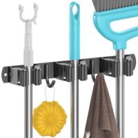 Juspota Besenhalterung Wand selbstklebend, Wandhalterung Besen mit 3 Haltern und 2 Haken, Edelstahl Besenhalter Gerätehalter Schraubbar, Gartengerätehalter, Besen Mop Halter ohne Bohren