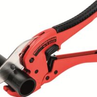 Kunststoffrohrschere, 0mm-42mm Arbeitsbereich Durchmesser | Schere für Rohre, Rohrschneider, ROTHENBERGER ROCUT TC 42, Kunststoffrohrschneiden, Präzise Werkzeugset, Gerade Schnittkante
