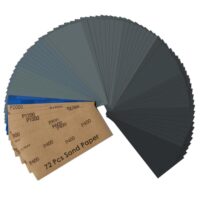 Schleifpapier Set mit verschiedenen Körnungen (400, 600, 800, 1000, 1200, 1500, 2000, 2500, 3000) auf einer Größe von 23 x 9 cm. Nass- und trocken verwendbar für die meisten alltäglichen Anwendungen wie Wände, Möbelholz, Fahrzeuge usw.