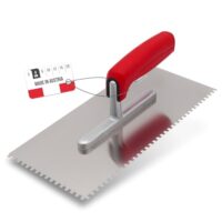 WERKFIT Profi Zahnkelle aus Edelstahl 4 mm, Glättekelle gezahnt rostfrei mit Softgriff, ideal für Fliesenlegerarbeiten und Bodenleger