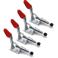 Ein Set aus 4 Clamp Waagrechtspannern für verschiedene Anwendungen, wie z.B. Maschinenbetrieb, Zimmerei und Schweißen. Die Spannelemente sind aus hochwertigem Galvanisierungseisen gefertigt und bieten eine stabile Halterung.