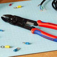 KNIPEX Crimpzange, 0,5-6,0 mm², für Kabelschuhe und Flachsteckverbinder, mit Abisolier- und Scheidfunktion, Presszange, Kabelschuhzange