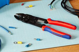 KNIPEX Crimpzange, 0,5-6,0 mm², für Kabelschuhe und Flachsteckverbinder, mit Abisolier- und Scheidfunktion, Presszange, Kabelschuhzange