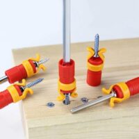 Schraubbefestigungs-Set mit Schraubenhalter, Schraubengreifer und Handschraubklemmen für sichere Befestigung von Schrauben in verschiedenen Anwendungen