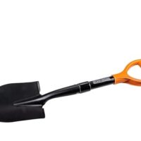 BLACK+DECKER Schaufel - 67 cm breit, 800g schwer, rostfrei und mit Karbonstahlkopf und Glasfaserbasis. Ideal für Gartenarbeit und Heimwerken.
