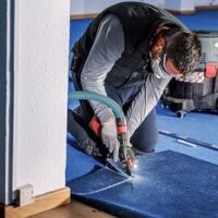 Bosch Teppichmesser PRO ASZ 32 SC, hochwertiges Werkzeug für den Profi und Hobby-Händler, zum Schneiden von Teppichen, Dachfilz und anderen weichen Materialien