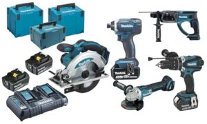 Komplettes Werkzeug-Set mit fünf Makita-Maschinen 18V Li-Ion, inklusive Perfo-Burineur, Schraubendreher, Percussion-Driver, Mühle und Kreissäge.