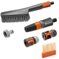Set zur Nassreinigung kleiner empfindlicher Oberflächen, Waschbürste, Seifenstäbchen und Anschlussarmaturen