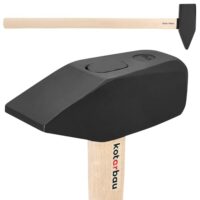 Hochwertiger Schlosserhammer mit Stahlkopf und Holzgriff, ideal für Bauprojekte und Handwerksarbeiten