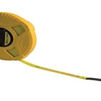 Das Stanley Rollmaßband STA034262 ist ein hochwertiges Werkzeug für das Heimwerken. Es besteht aus Fiberglas und verfügt über eine Gehäuse, die es einfach zu handhaben macht. Das Rollmaßband hat eine Länge von 30 Metern und ein Gewicht von 0,5 Kilogramm.