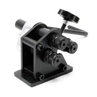 Bild einer Wiltec Rundbiegemaschine mit Biegeradius 70 mm und max. Durchmesser 6,5 mm, ideal für Metallbearbeitungsprojekte in der Automobilindustrie, im Metallbau und anderen Branchen