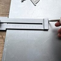WRS Präz.-Streichmaß, mattverchromt, gelaserte Skala, mm-Teilung, Anreißkante gehärtet für Metall- und Holzbearbeitung