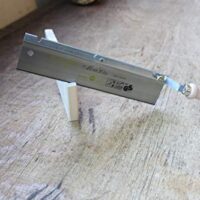 Augusta Heckenrose Feinsäge umlegbar 250mm I Spezial-Handsäge aus Bandstahl C75 mit Holzheft für Gehrungsschnitte in Stabhölzer & Leisten I Feine Spitzzahnung