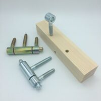 Hochwertige Bohrlehre für Türband 20mm mit präziser Bohrung und erhöhter Stabilität