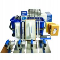 Fliesenwaschset 20L aus Kunststoff PP, ideal für das Auftragen von Kleber- und Armiermörtel, umfangreiche Waschbox mit Rädern und Gittereinlage, Fugenbrett, Glättkelle mit Rundzahnung und drei Fliesenschwämme aus Kubala zum Fliesen abwaschen