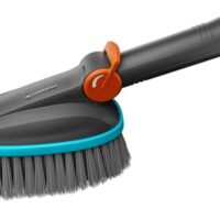 Reinigungsbürste mit Schlauchanschluss für kleinere und empfindliche Oberflächen, praktische 1-Hand-Bedienung, Gardena Cleansystem Handbürste M Soft