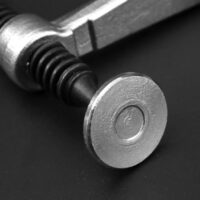 Schweißtisch-kompatible Klemme für Werkbänke, schnell wirkende Halterlösung mit 28 mm Löchern, ergonomische Handhabung und einfacher Mechanismus