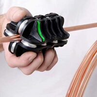 Hochwertiges Handwerkzeug für die Begradigung von Stahl-, Aluminium- und Kupferrohr, ohne Vorbereitung, präzise und universell einsetzbar.