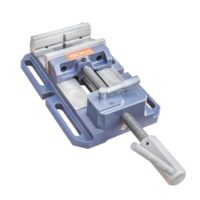 Der BOKA bohrschraubstock 140mm mit Schnellspannfunktion ist ein leistungsstarker und vielseitiger Maschinenschraubstock für die Arbeit in jeder Werkstatt oder im Hobbybereich. Mit seiner robusten Gusskonstruktion und der prismatischen Backe bietet er ein sicheres und exaktes Arbeiten bei der Bearbeitung von Werkstücken verschiedener Formen.